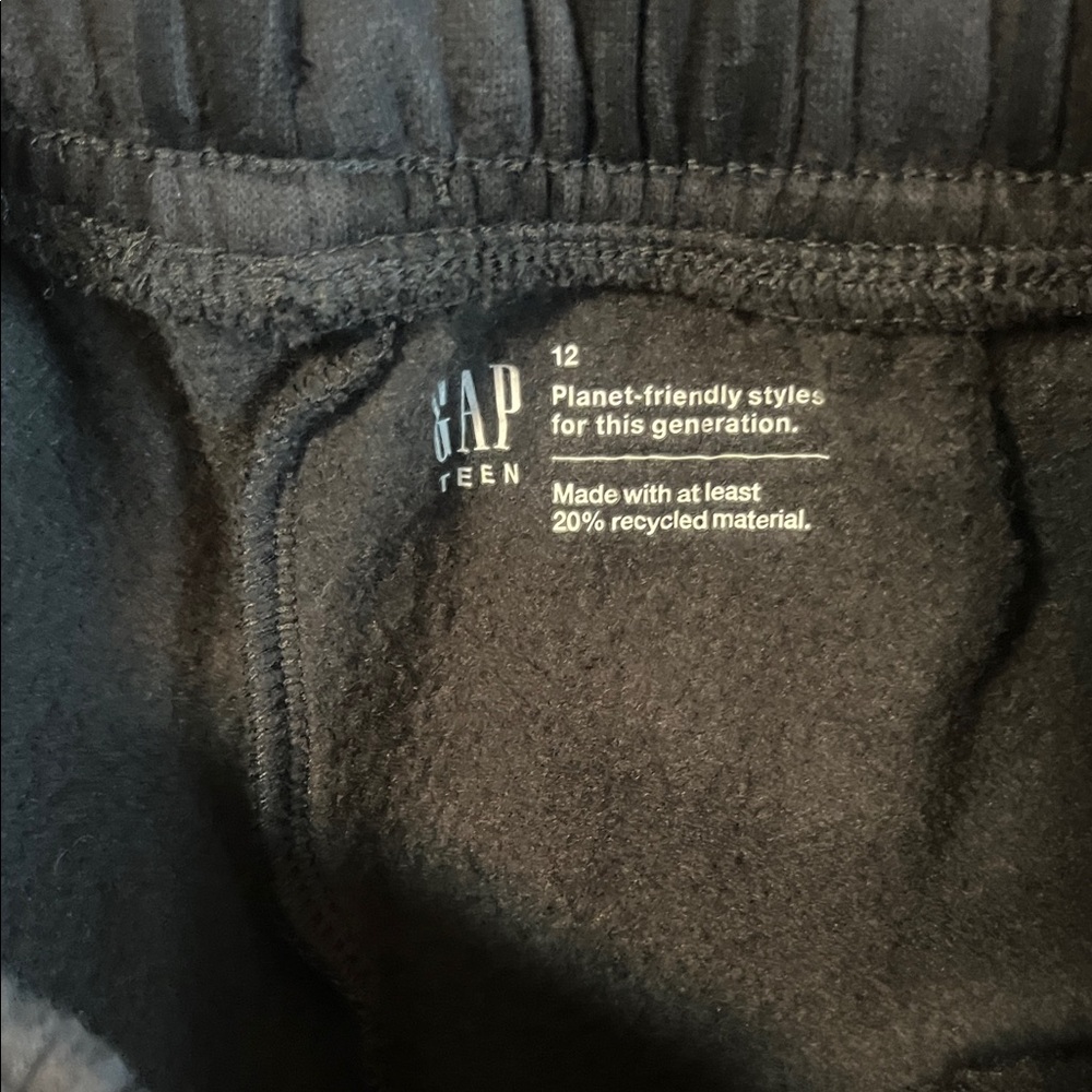 GAP Dark Checkered Pattern joggers - Picture 3 of 9